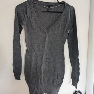 H&M Divided Gray V-Neck Sweater